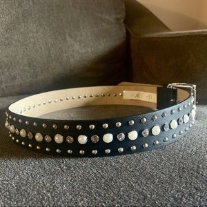 Steve Madden black faux leather rhinestone studs